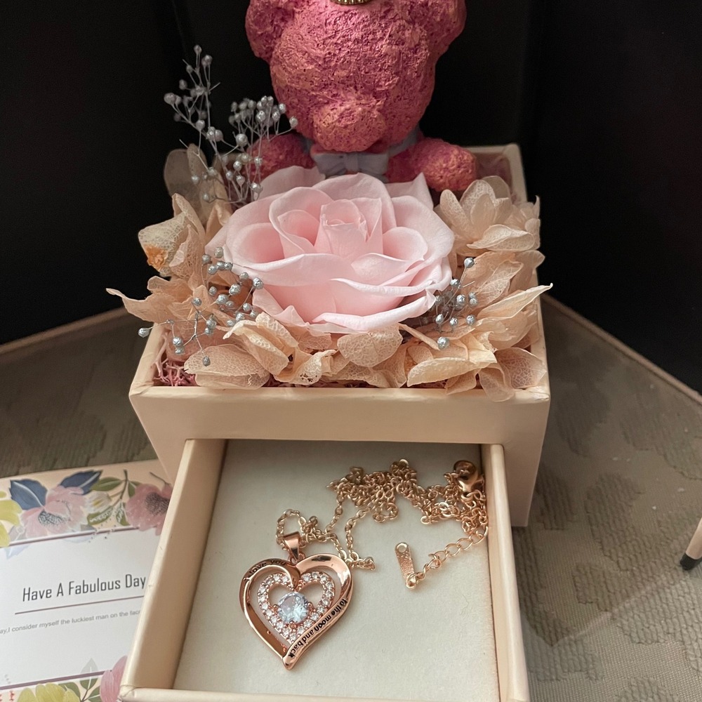 Preserved Rose Gift Box with Heart Necklace I Love You To The Moon And Back Pink - Picture 2 of 5